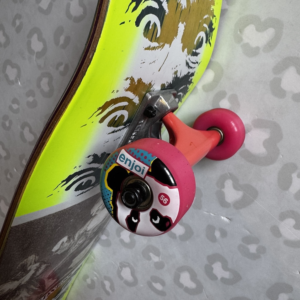 MADNESS - Desparate Eyes Super Sap R7 8.375" Pink Filmer Complete Skateboard
