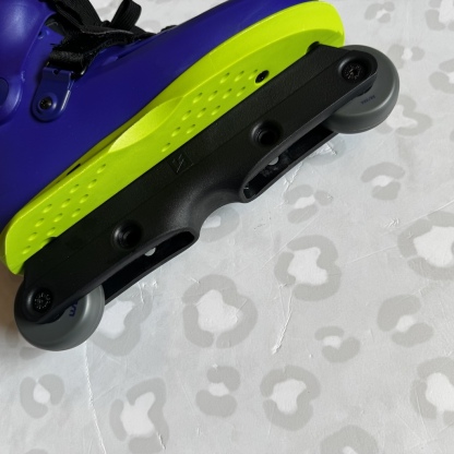 USD - Bernal Sway Aggressive Inline Skates (Powerslide Liner EU41-42 Custom) 