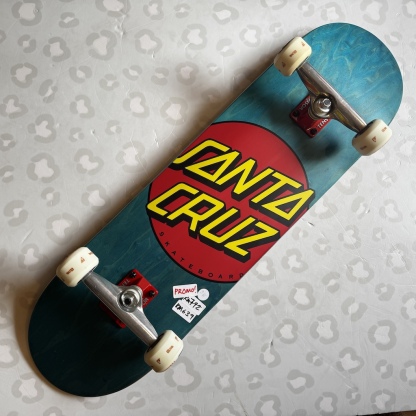 SANTA CRUZ - Classic Dot 8.5" (Tensor + Ricta Premium Setup Promo) Complete Skateboard