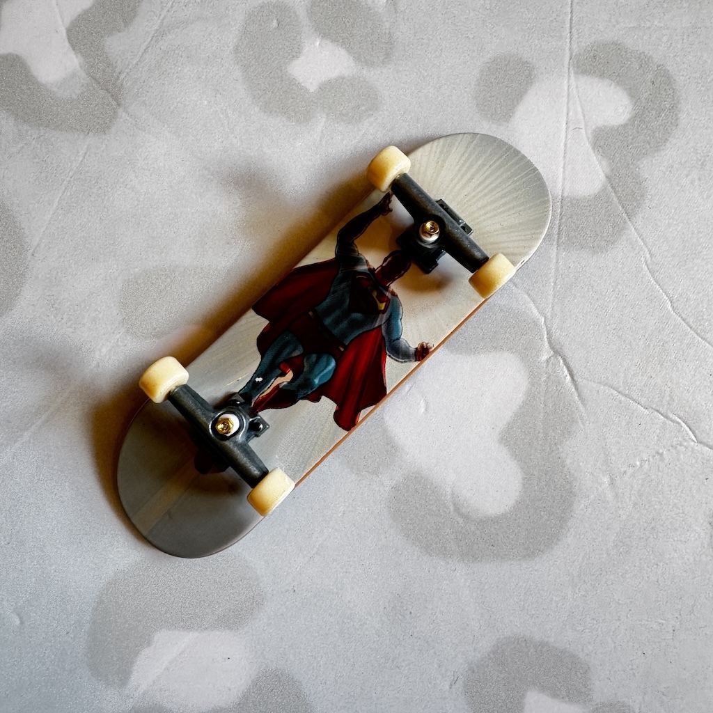 TECH DECK - Revive Retro Plastic 29mm Fingerboard