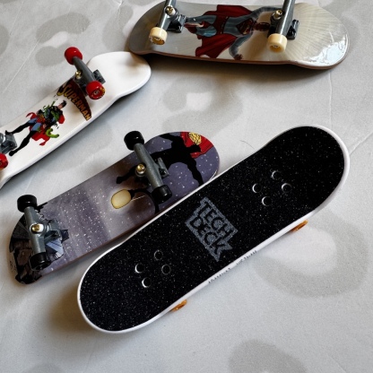 TECH DECK - Revive Retro Plastic 29mm Fingerboard