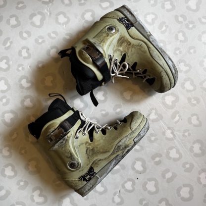 THEM - Broskow Powder 908 Aggressive Inline Skate Boots (EU41-42 / USED)