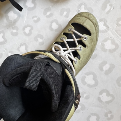 THEM - Broskow Powder 908 Aggressive Inline Skate Boots (EU41-42 / USED)