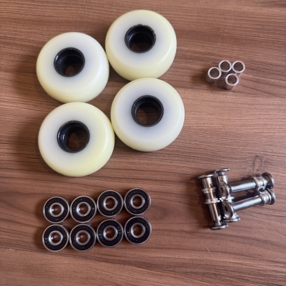 KIZER - Wheels + Axle Set For Aggressive Inline Skates