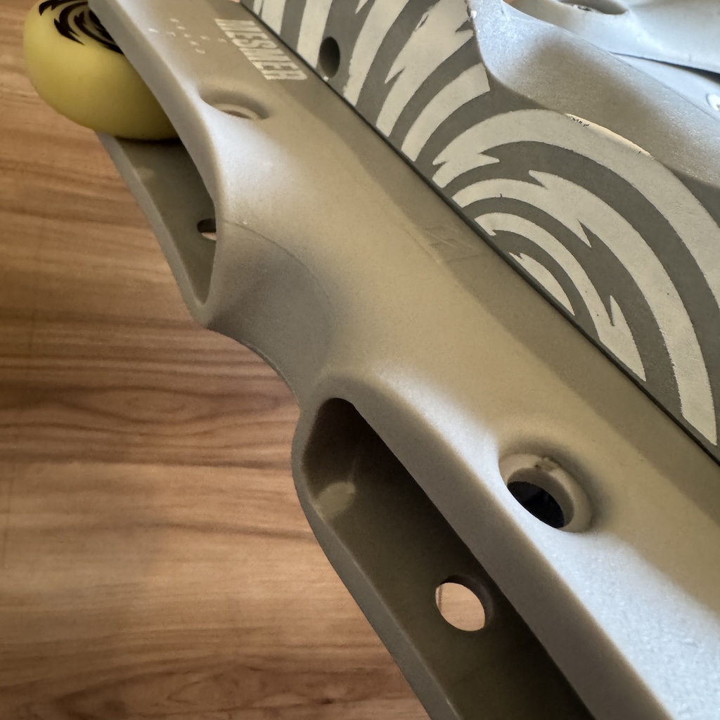 KIZER - Wheels + Axle Set For Aggressive Inline Skates