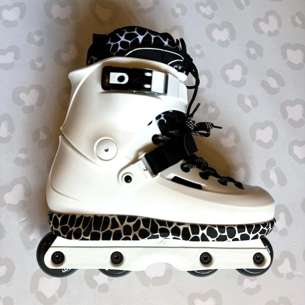 USD - Farmer Sway Aggressive Inline Skates