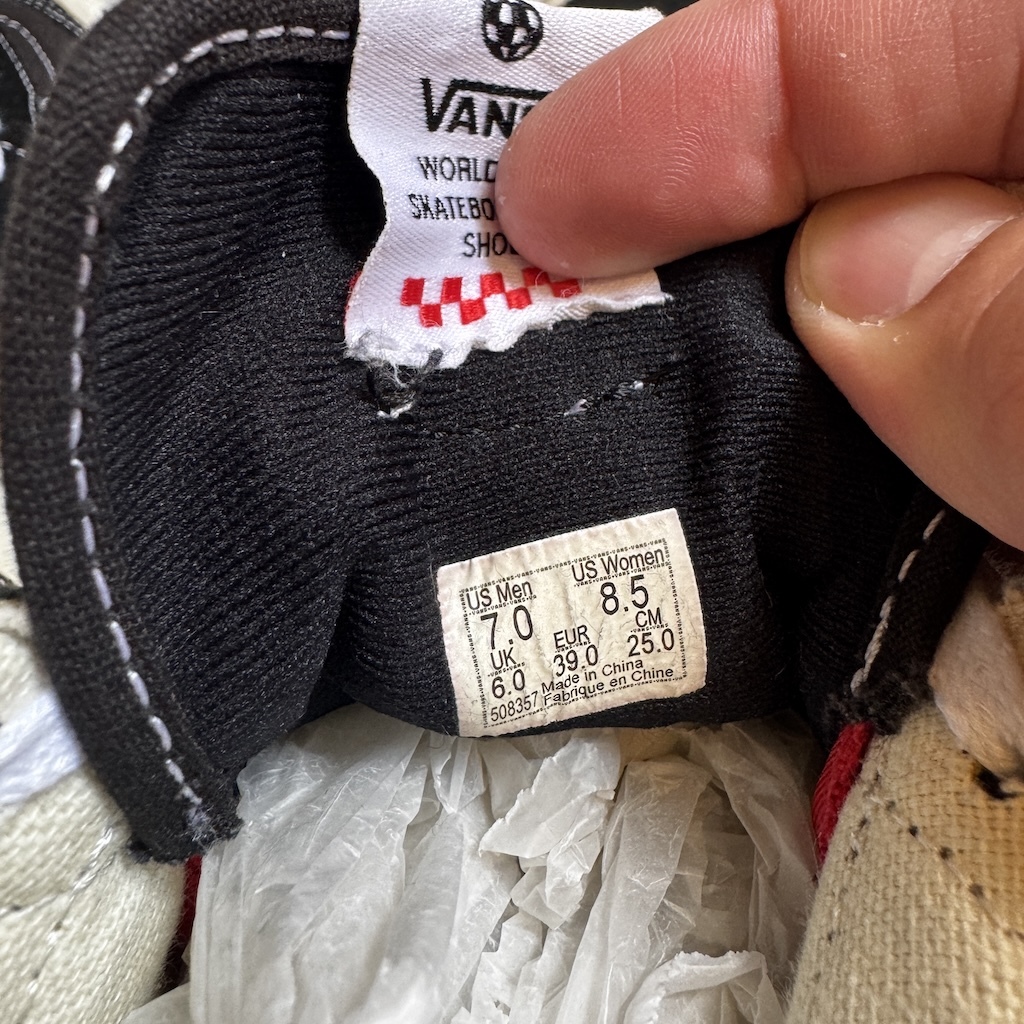 VANS - Lizzie Armanto High Black/White Shoes (US