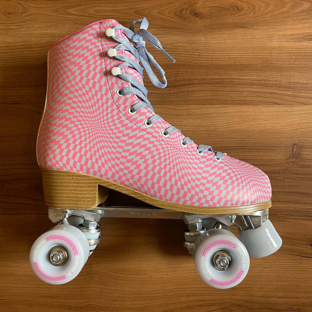 IMPALA - Wavy Check Roller Skates