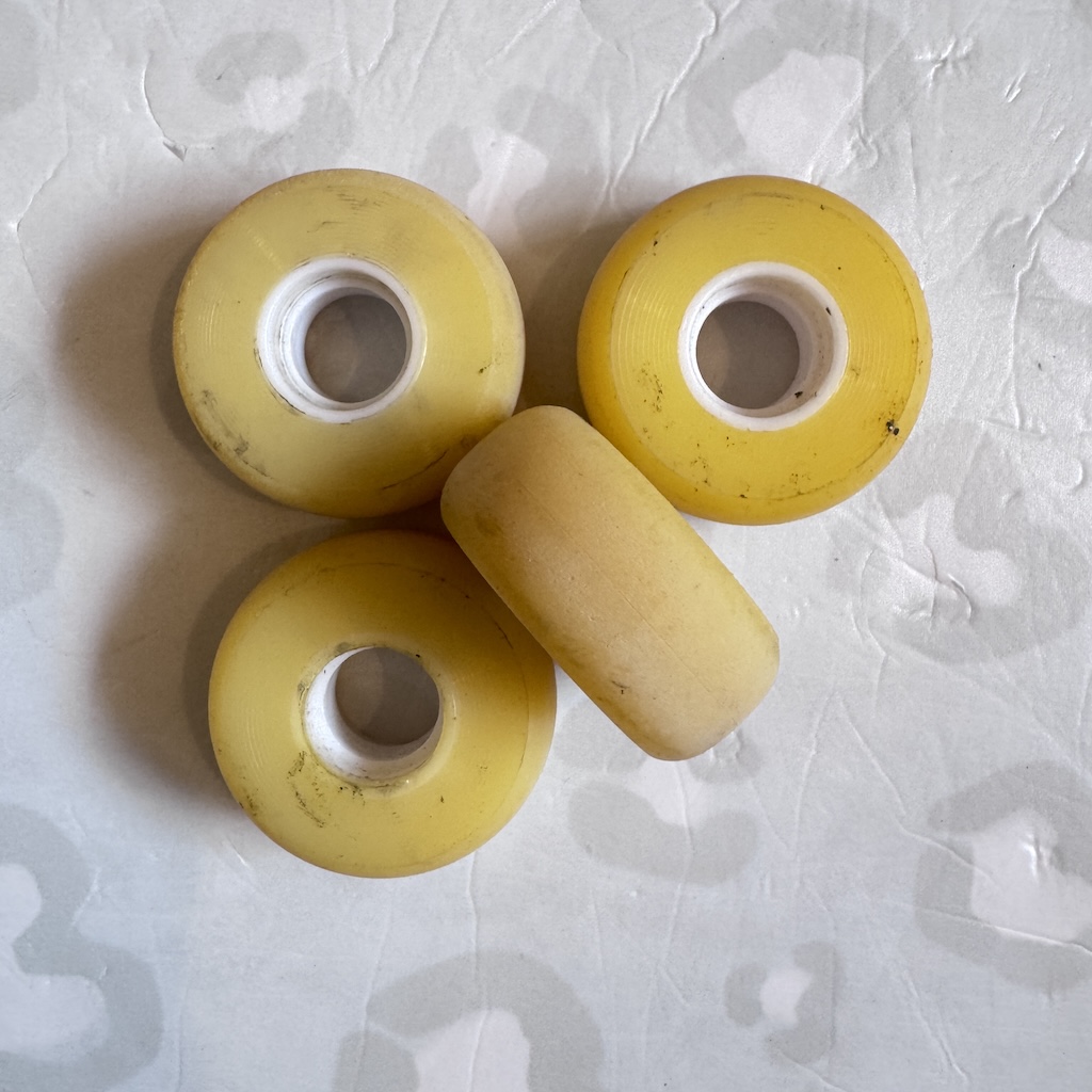 BLANK - 60mm 90a Aggressive Inline Skates (USED)