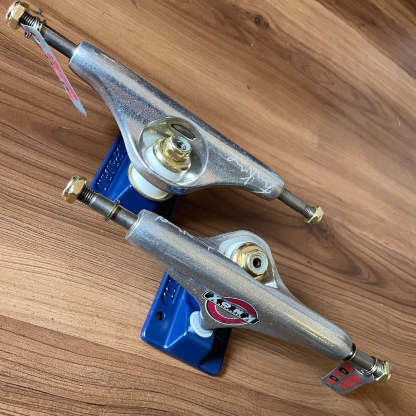 INDEPENDENT - Stage 11 Forged Hollow (Knox Blue/Silver) Skateboard Trucks