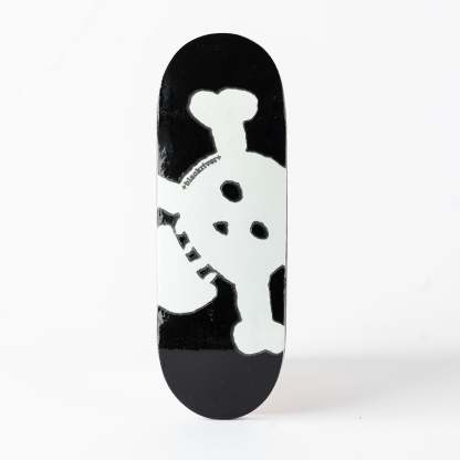 BLACKRIVER - Glow In The Dark New Skull 33.3mm X-Wide 5-ply Fingerboard Deck