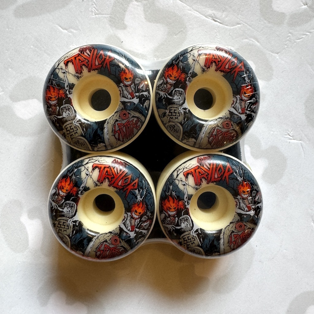 SPITFIRE - Formula Four Grant Undead 55.5mm/99d Radial Skateboard Wheels