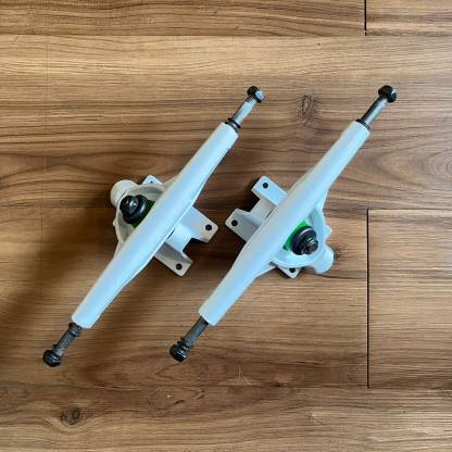BLANK - White 7.25" Longboard Trucks