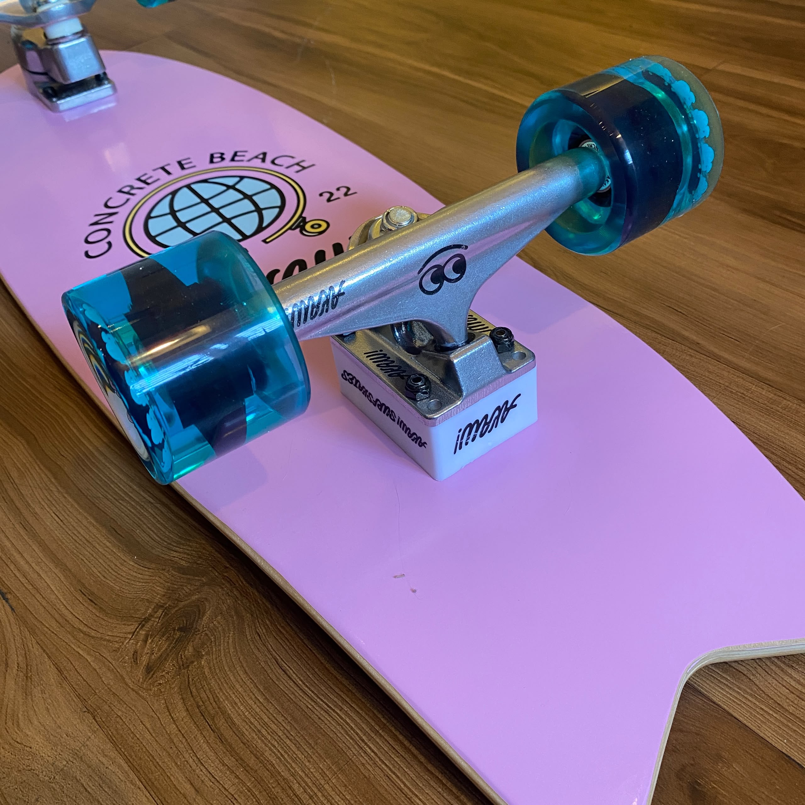 AKAW! - Concrete Beach  9.5" x 30"  Complete Surfskate Cruiser Skateboard 