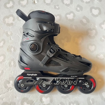 FLYING EAGLE - Black FBS+ Avian Urban Inline Skates