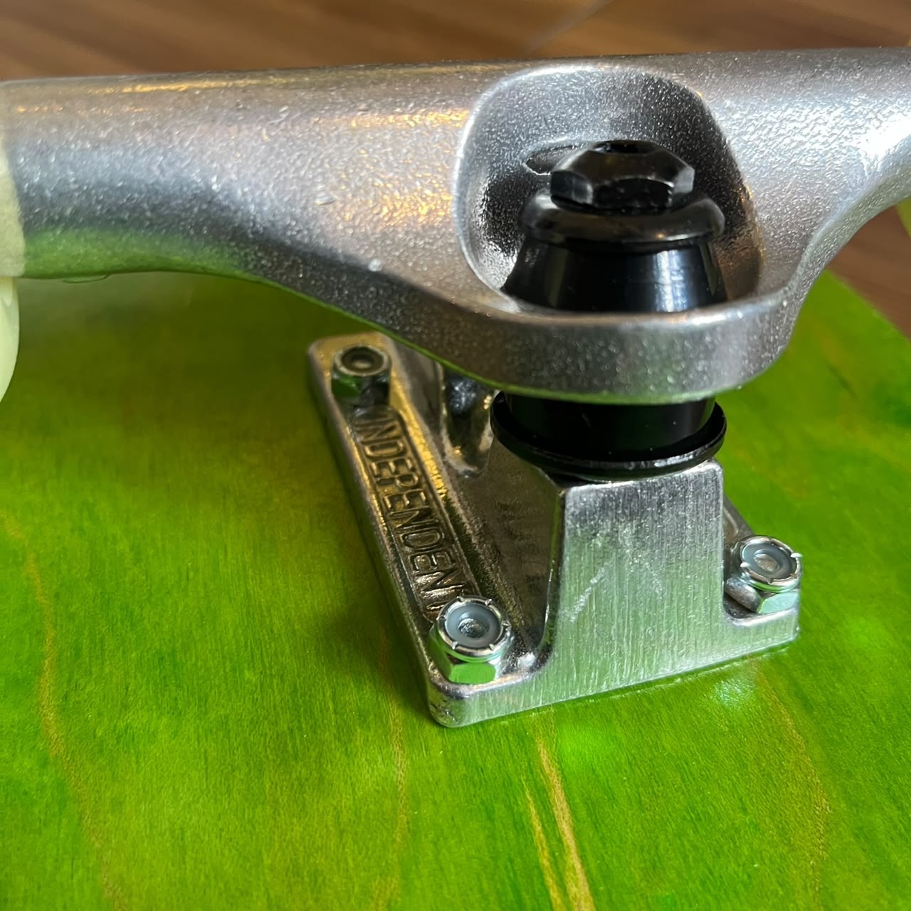 BLANK - Green 7.5" Complete Skateboard (Independent Promo)
