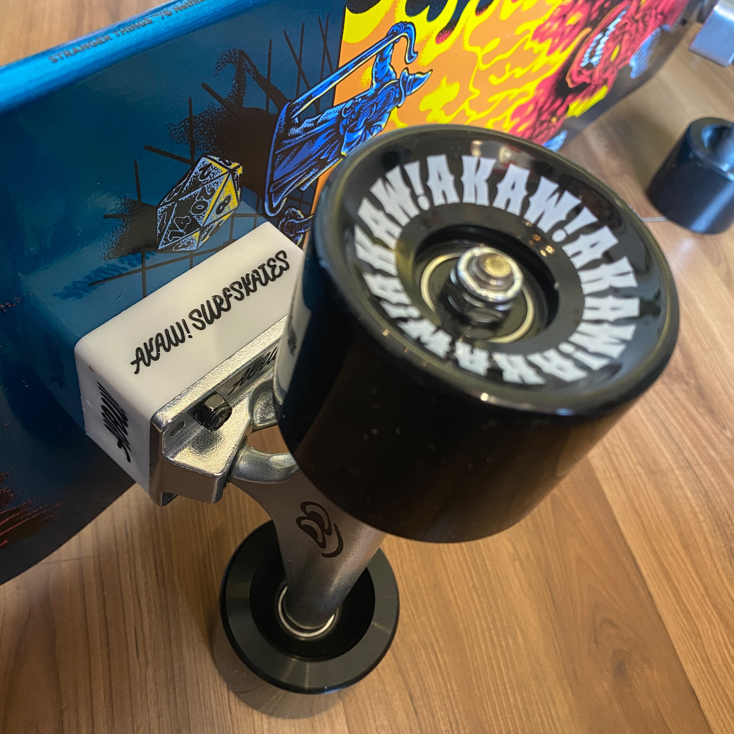 SANTA CRUZ - Stranger Things Knox Hellfire Pit 10.7" Surfskate Skateboard (AKAW! Truckset Custom)