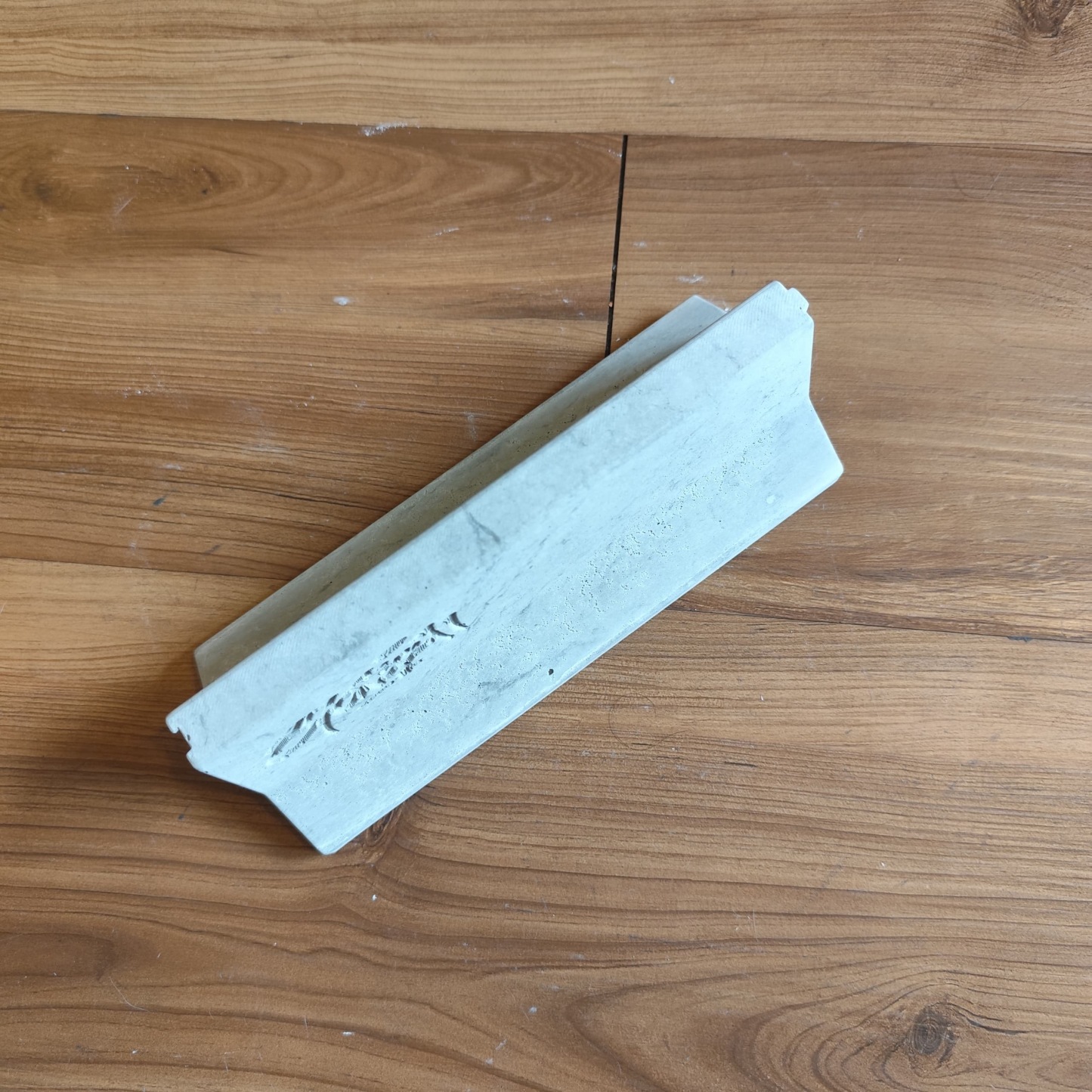 STONECUTT - Jersey Barrier Concrete Fingerboard Obstacle 