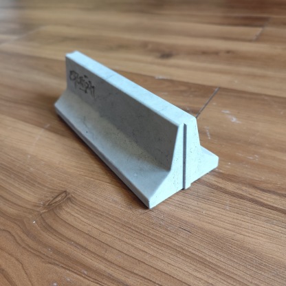 STONECUTT - Jersey Barrier Concrete Fingerboard Obstacle 