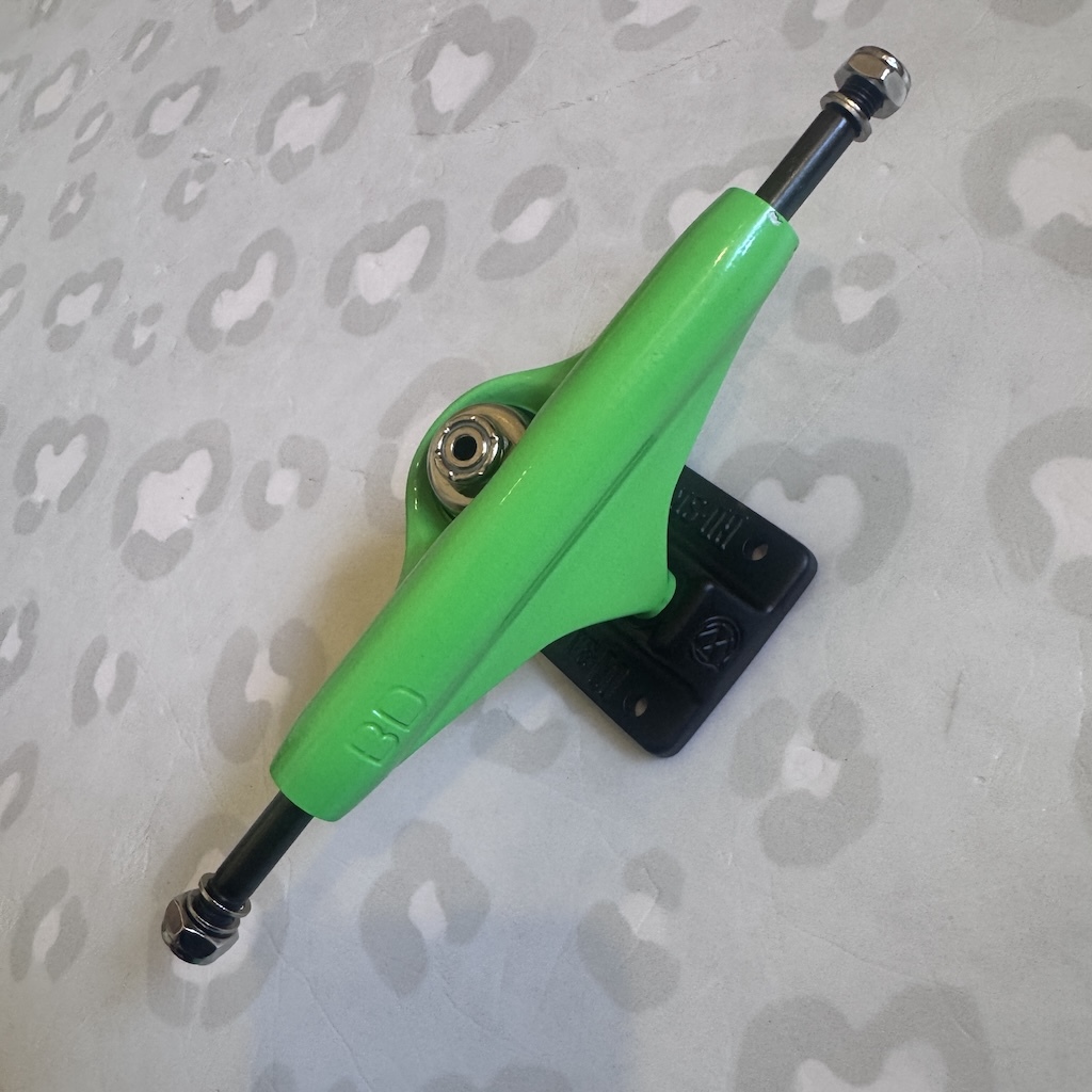 BD SKATE CO - Green Light 5.25" Skateboard Trucks