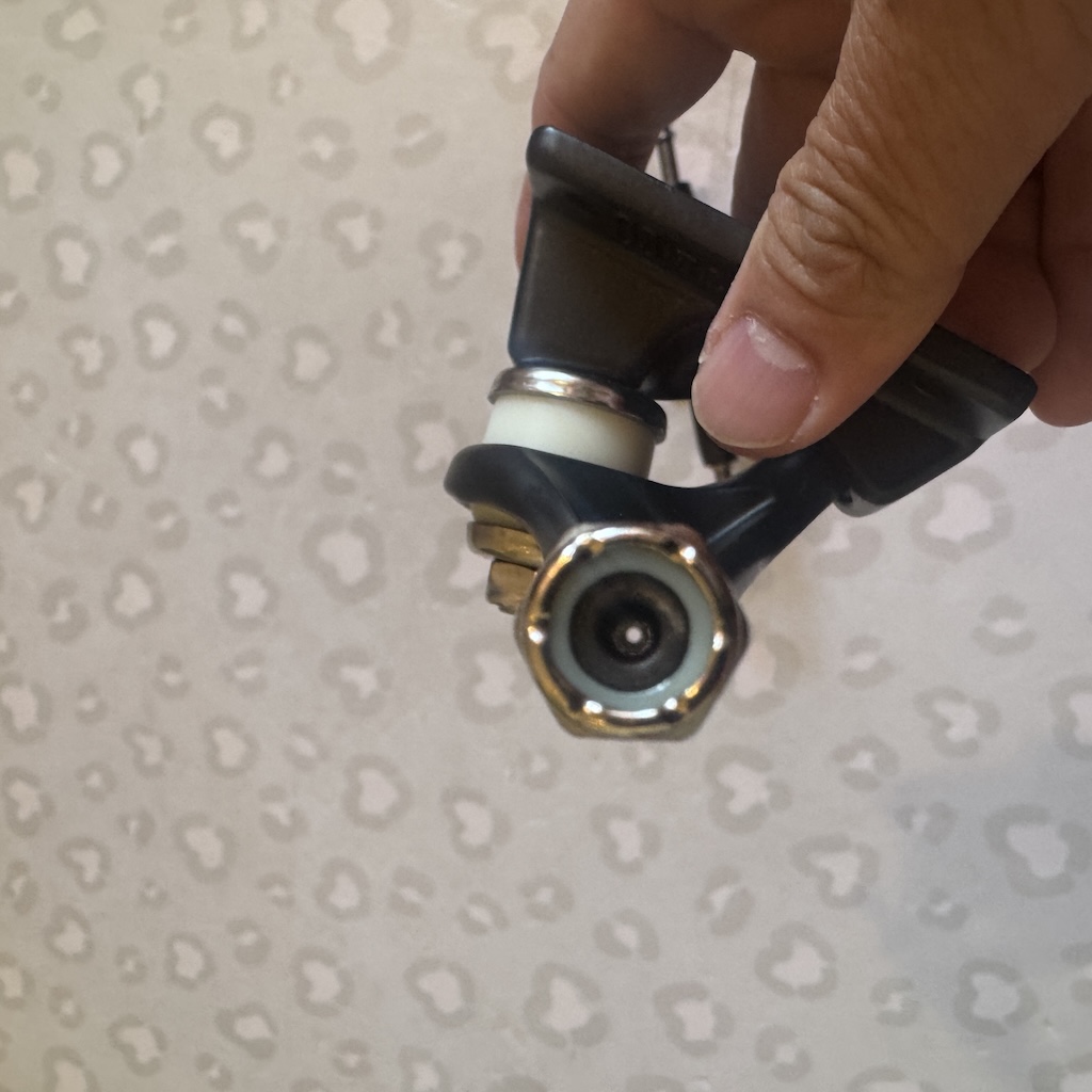 BD SKATE CO - Black Hollow Light II 5.25" Skateboard Trucks