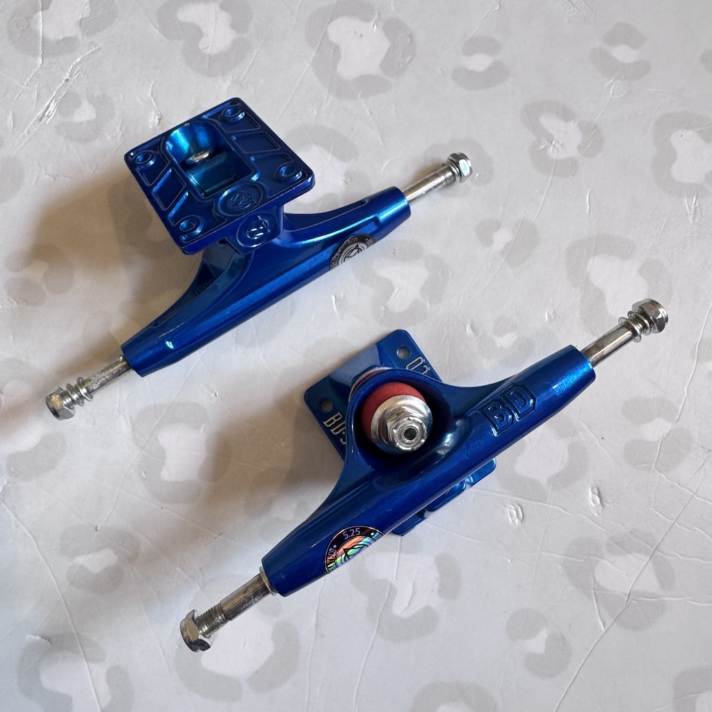BD SKATE CO - Blue Light 5.25" Skateboard Trucks
