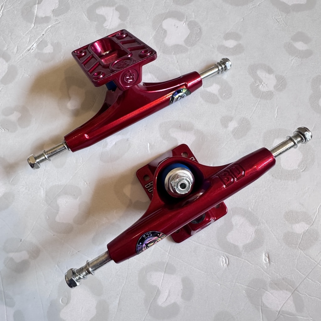 BD SKATE CO - Red Light 5.25" Skateboard Trucks