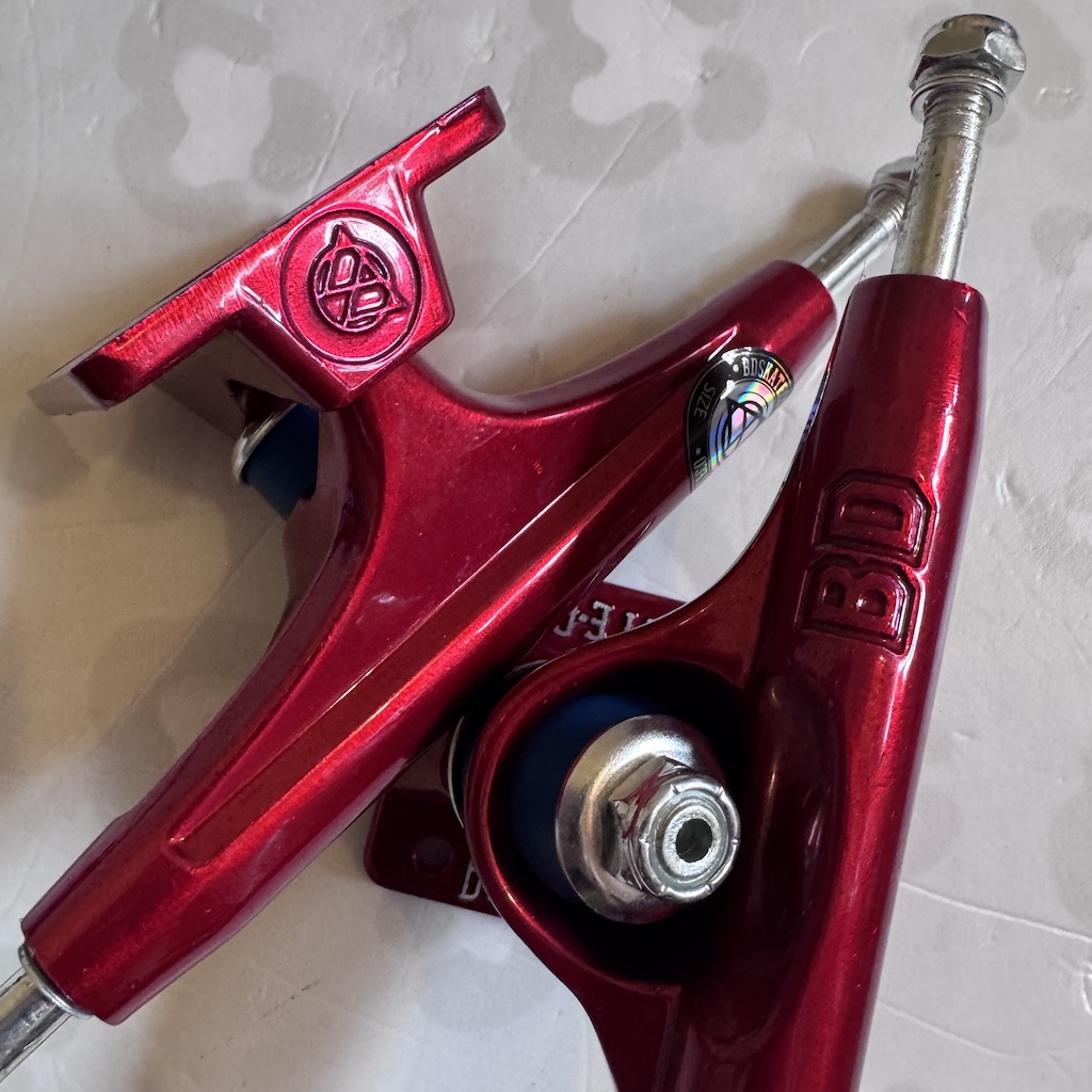 BD SKATE CO - Red Light 5.25" Skateboard Trucks