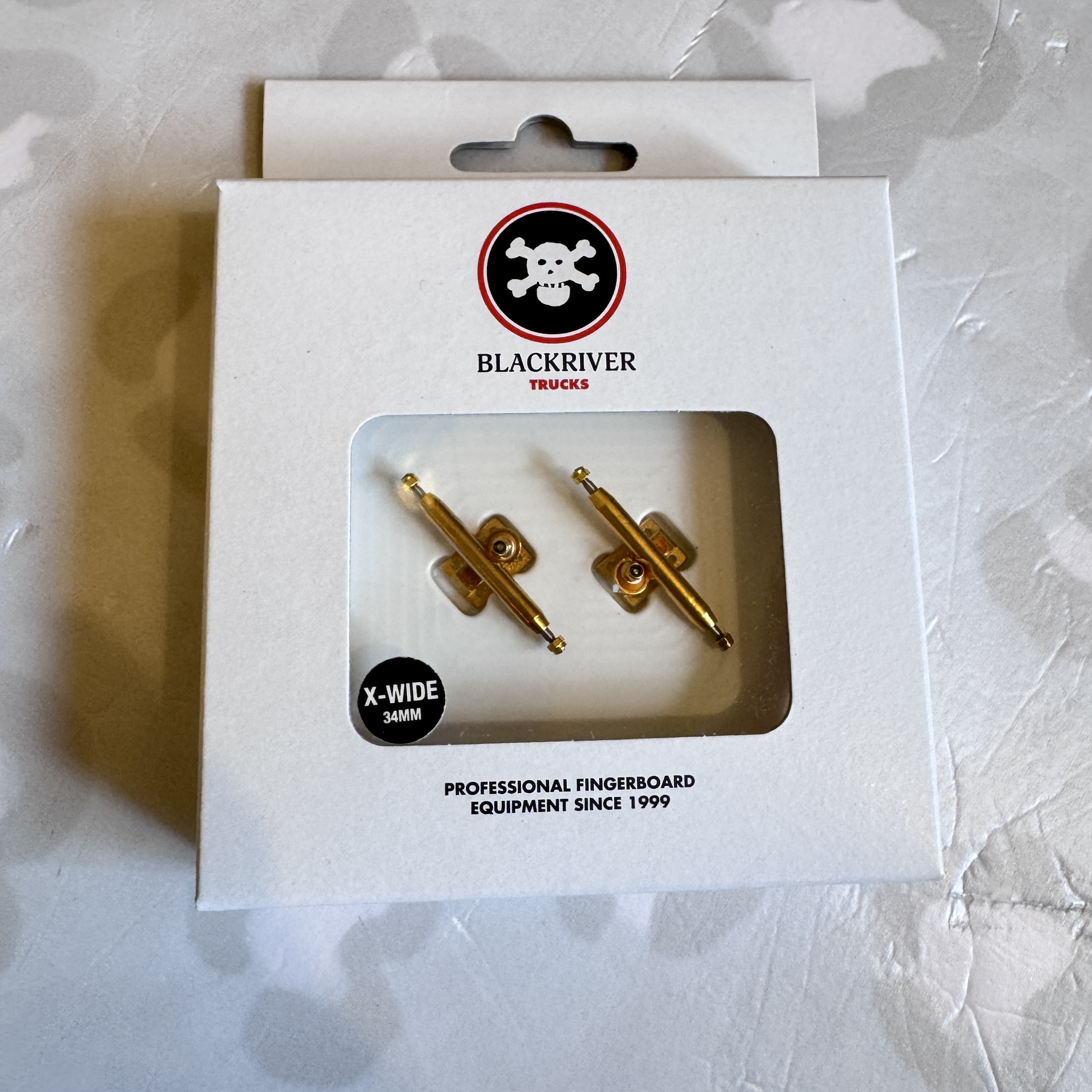 BLACKRIVER - Wide 3.0 34mm Fingerboarding Trucks (Various Colours)