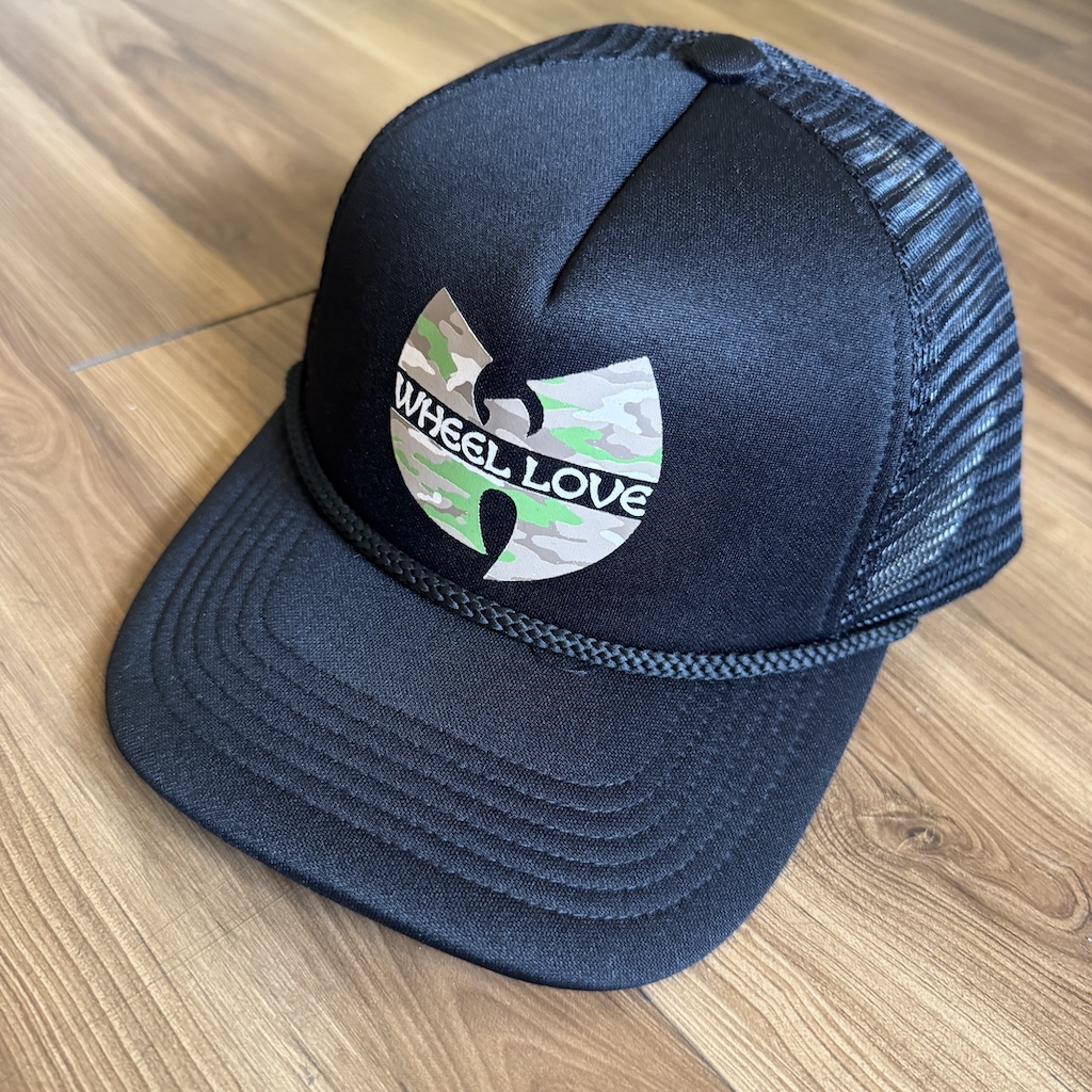 WHEEL LOVE - Camo Regular Brim Wu Trucker Cap