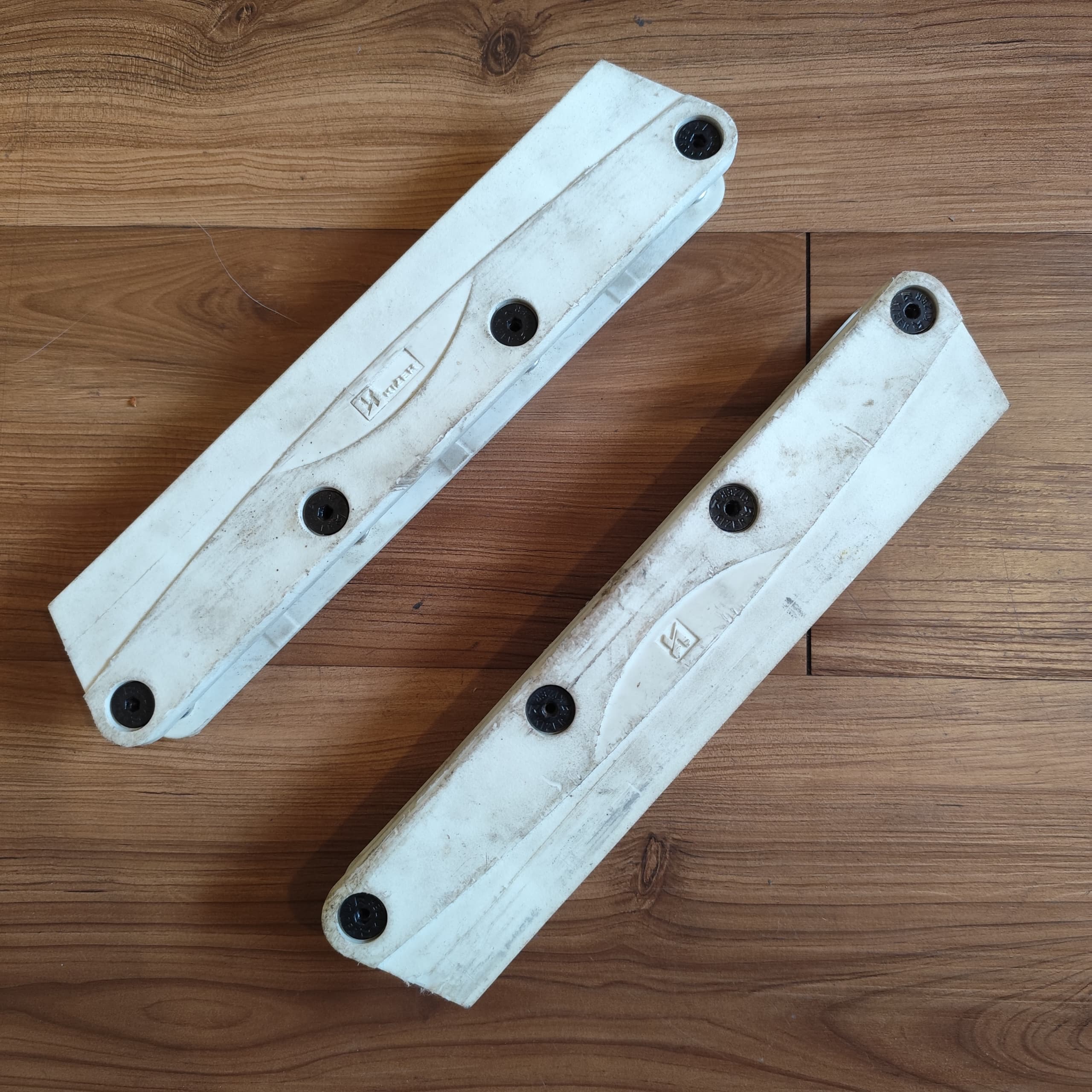KIZER - White Advance 80mm UFS Inline Skate Frames (USED)
