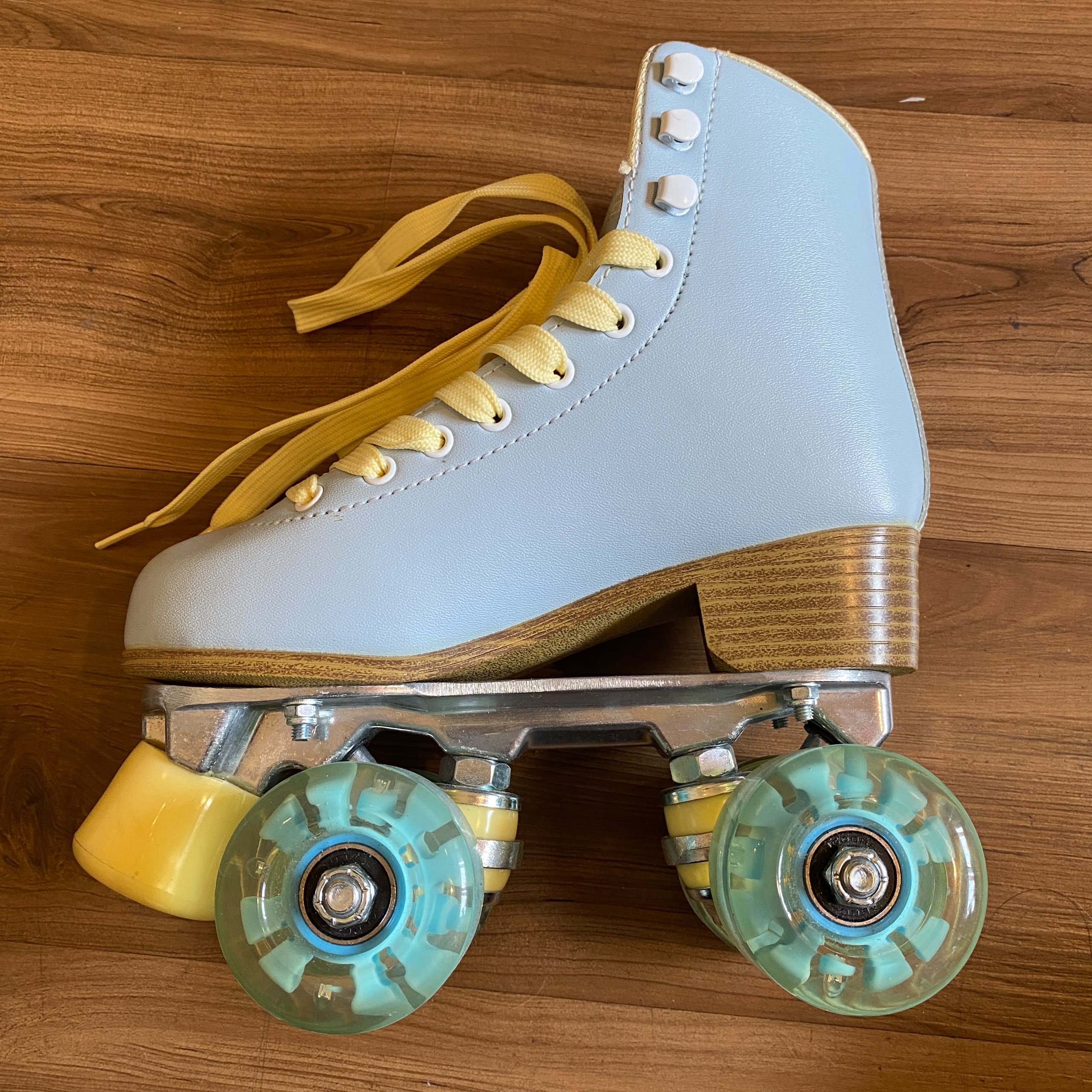 IMPALA - Sky Blue Quad Roller Skates (EU33 / Display Unit) 