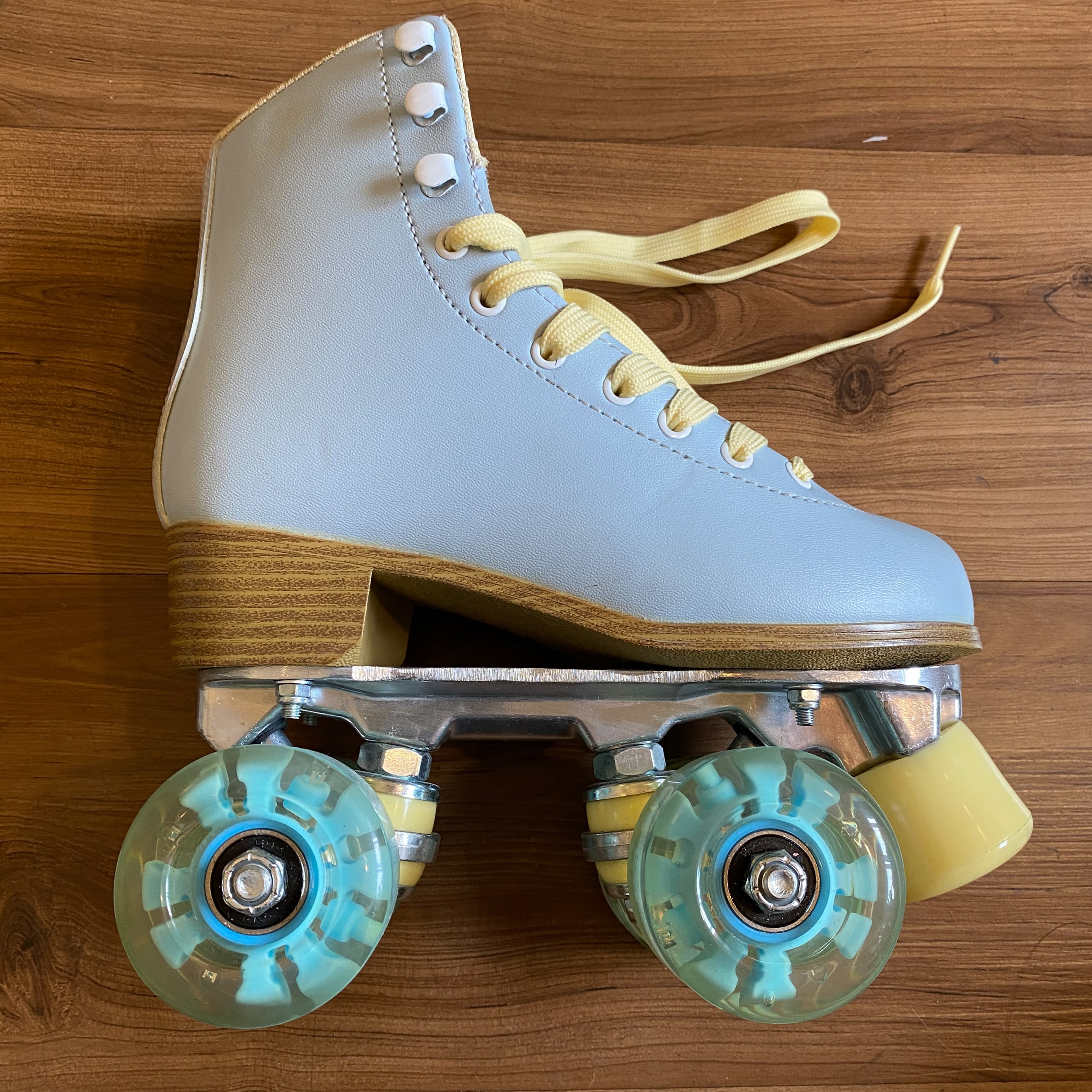 IMPALA - Sky Blue Quad Roller Skates (EU33 / Display Unit) 
