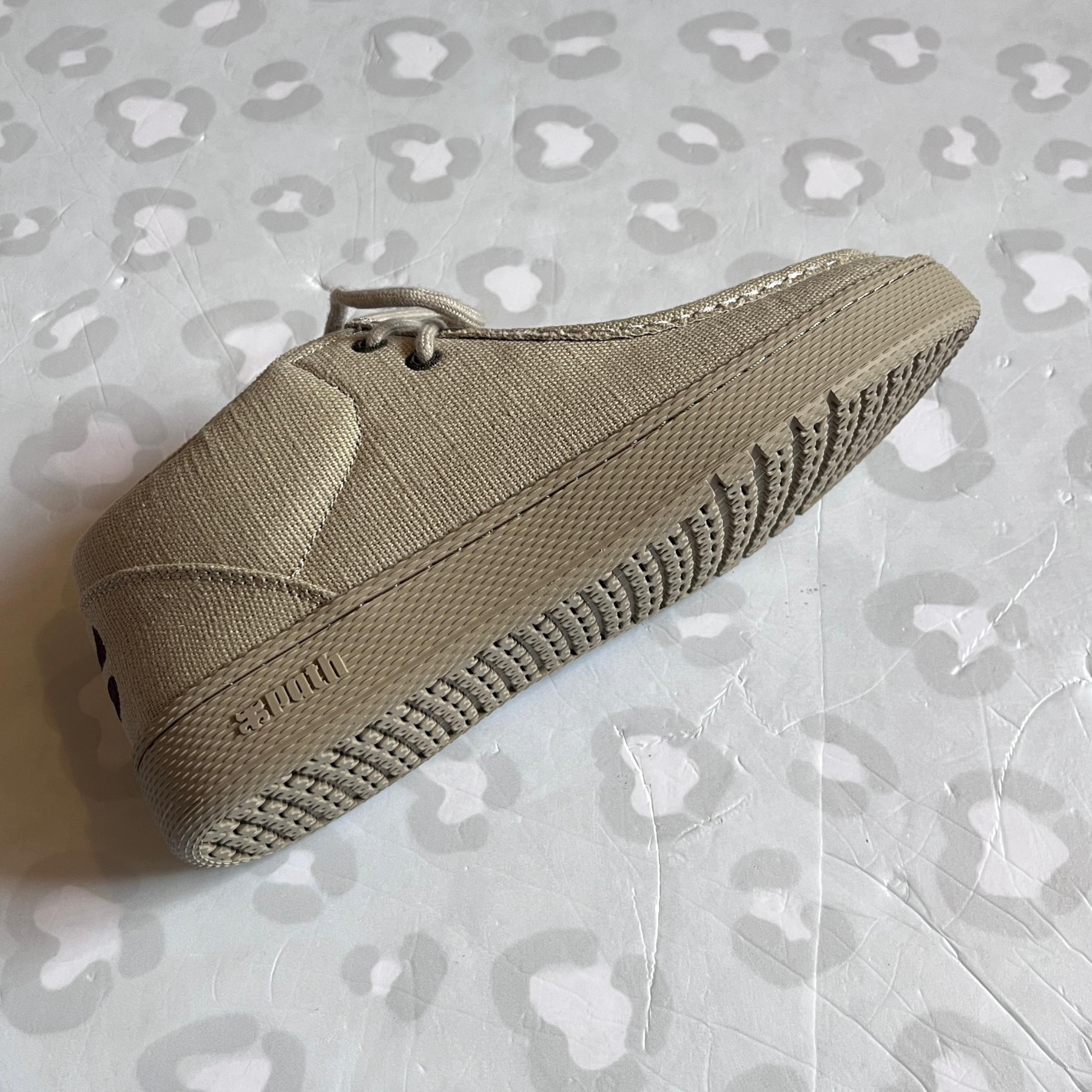 IPATH - Cats (Natural) Shoes