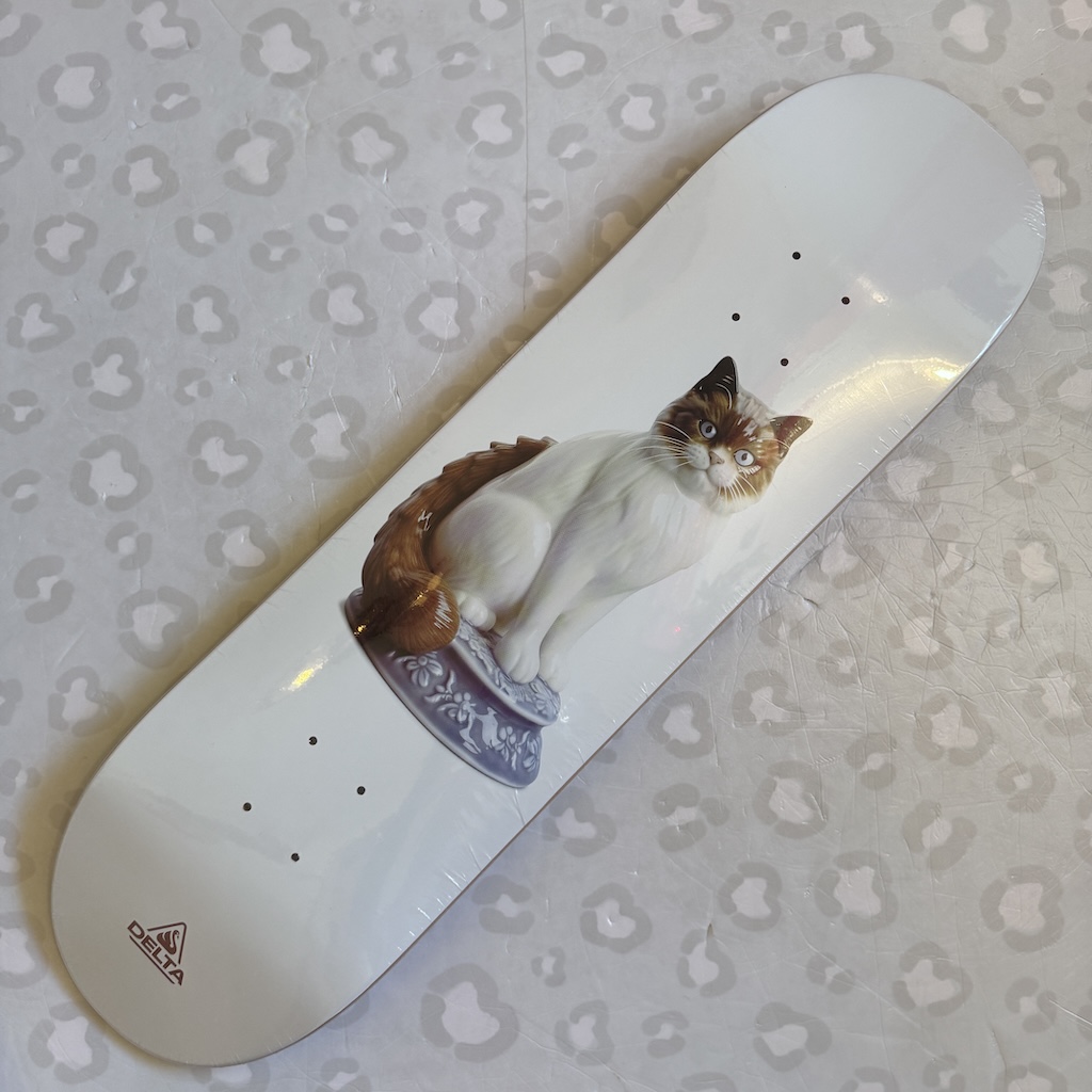 DELTA - Brown Grandma Cat 8.25" Skateboard Deck