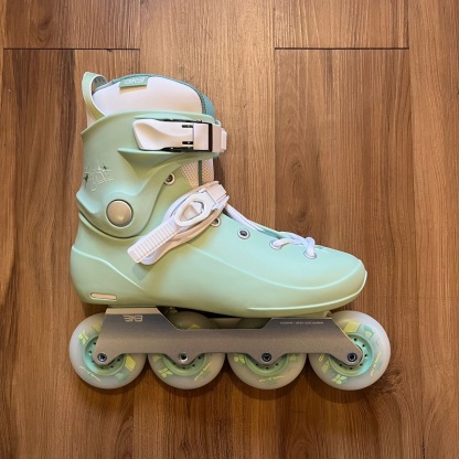 FLYING EAGLE - BKB B9 Ranger Urban Inline Skates (Black / Bronze / Jade)