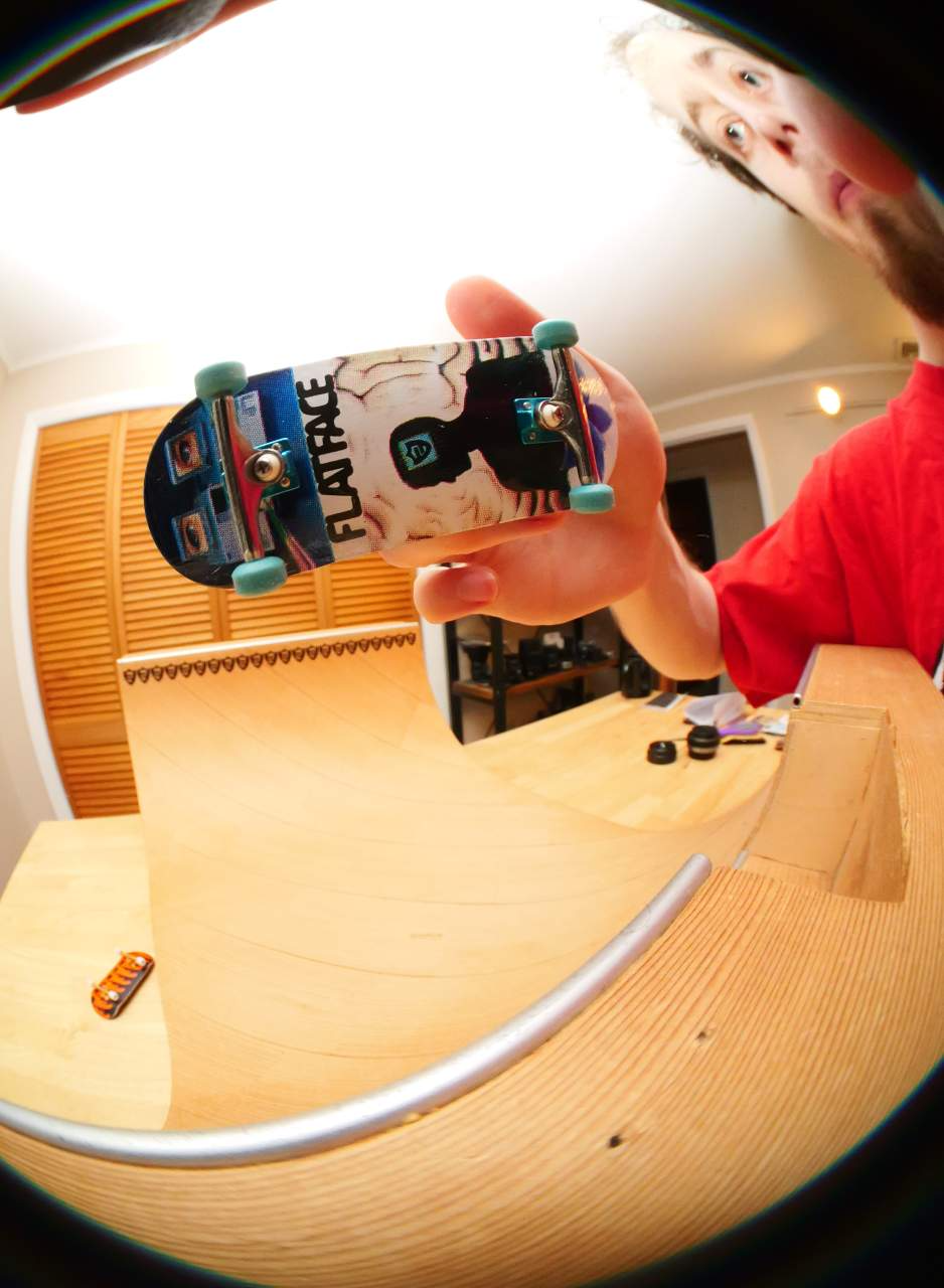 BLACKRIVER - Flatface Computer Time 5-ply 33.3mm Medium Concave Fingerboard Deck