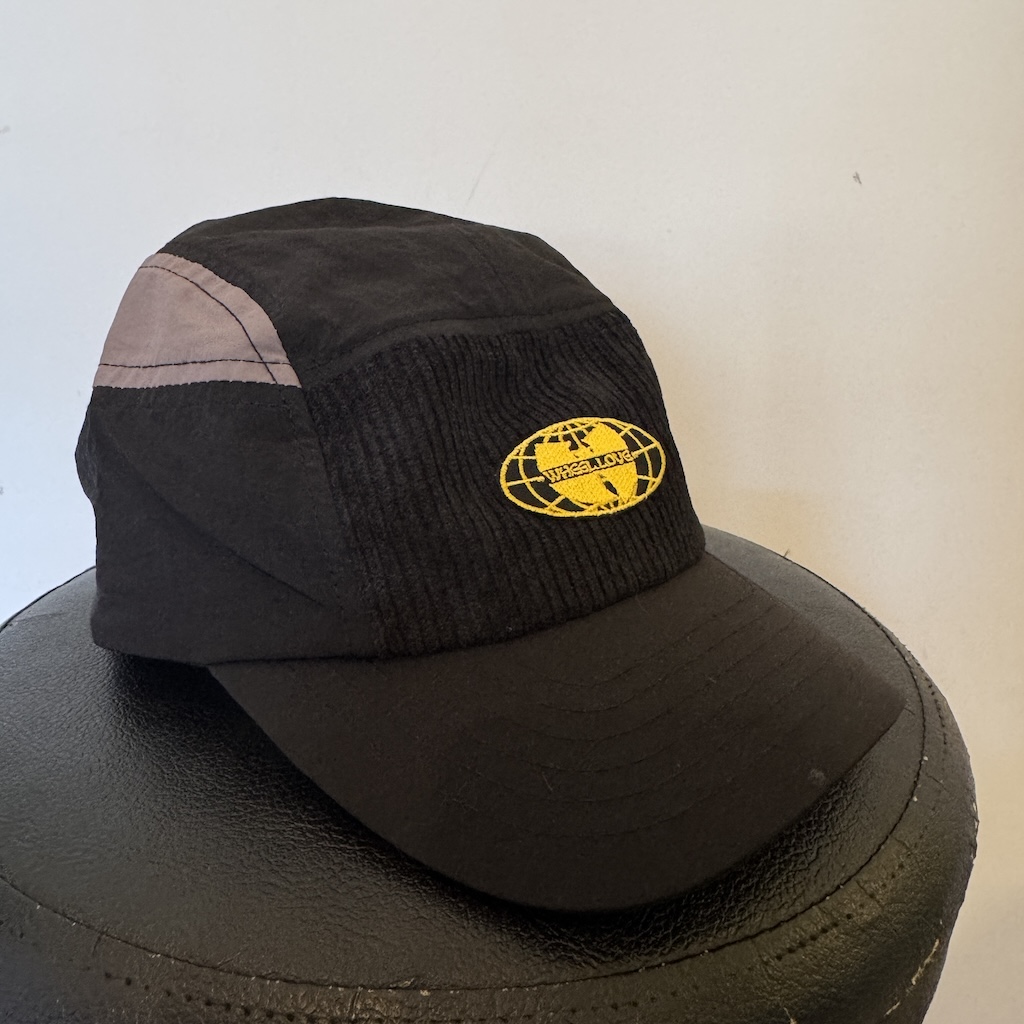 WHEEL LOVE - Black Corduroy Globe Wu Quick Dry Cap
