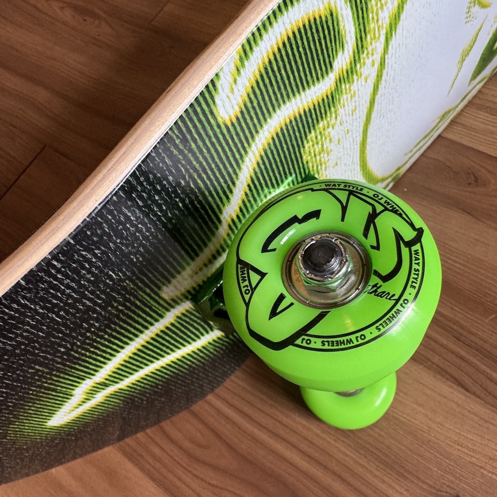 CREATURE - Bonehead Glitch 8.0" Complete Skateboard 