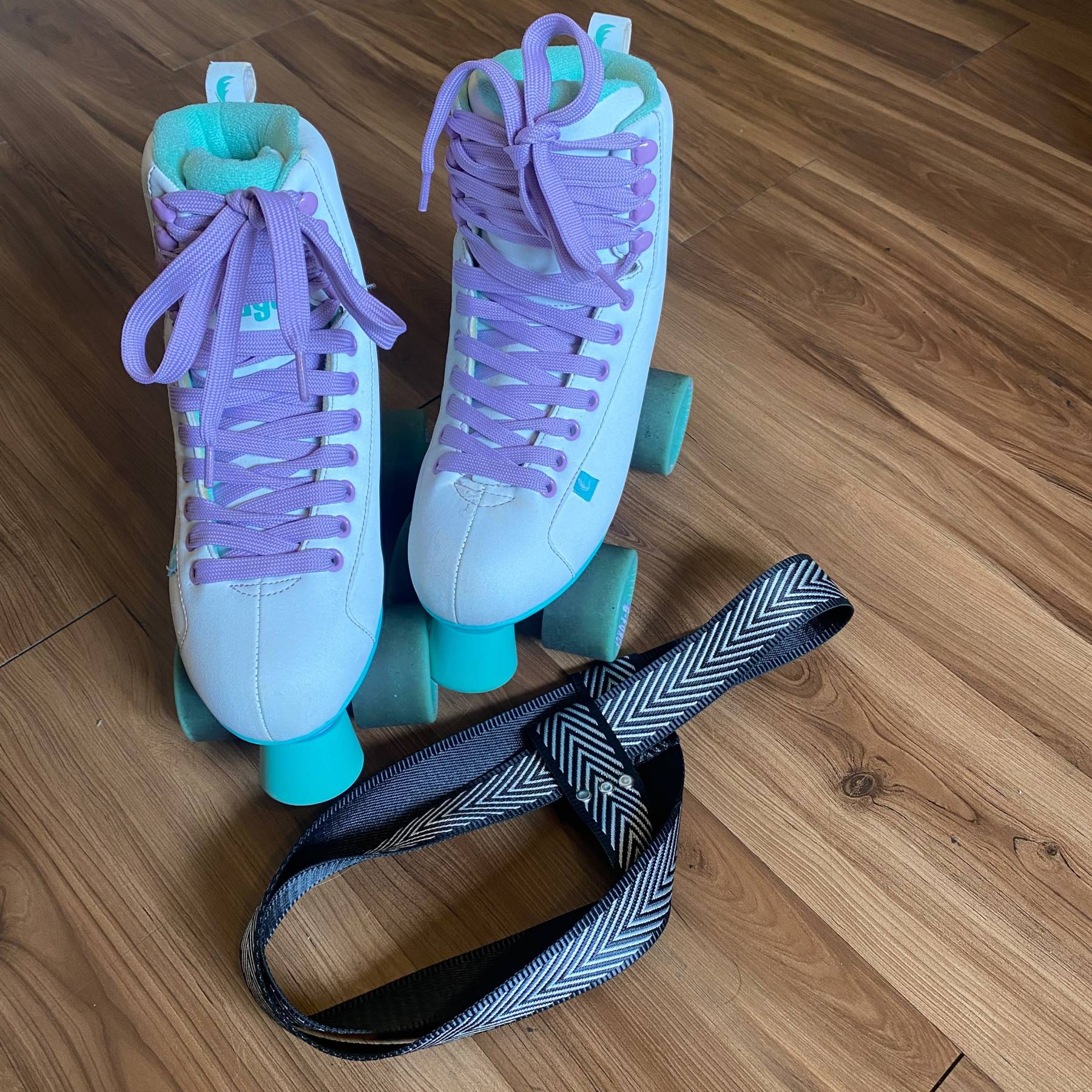 CHAYA - Melrose Teal Quad Roller Skates (EU38 / USED)