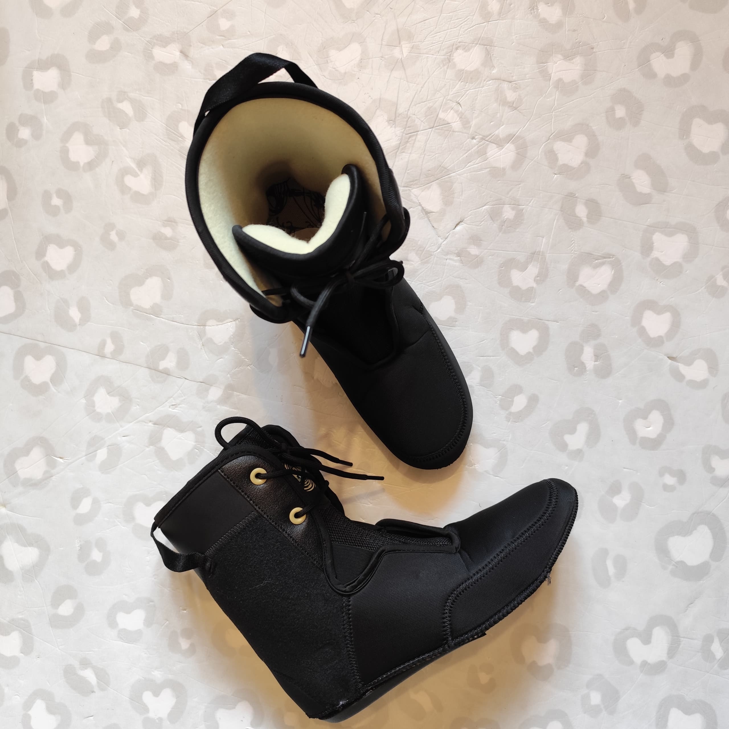 MESMER - Black/Tan Inline Skate LIners