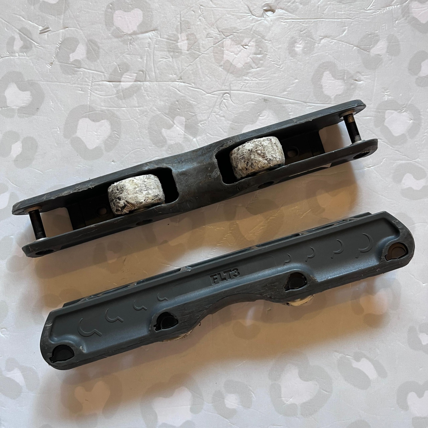 GROUND CONTROL - FLT3 Black Aggressive Inline Skate Frames (Small / USED)