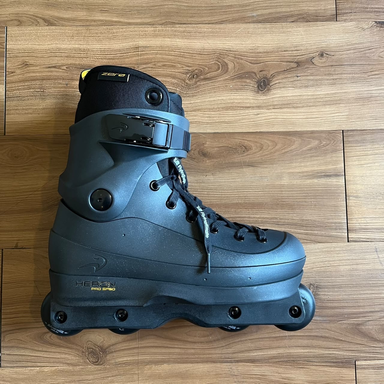 FLYING EAGLE - Heron SF Pro 60 Aggressive Inline Skates