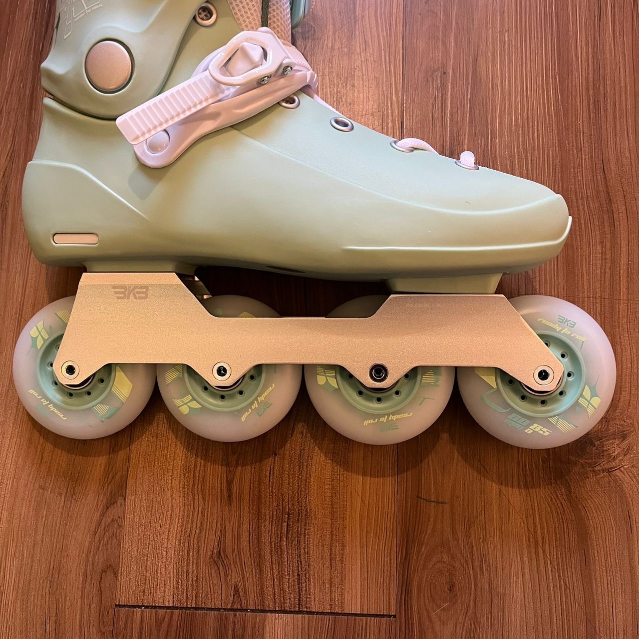 FLYING EAGLE - BKB B9 Ranger Urban Inline Skates (Black / Bronze / Jade)