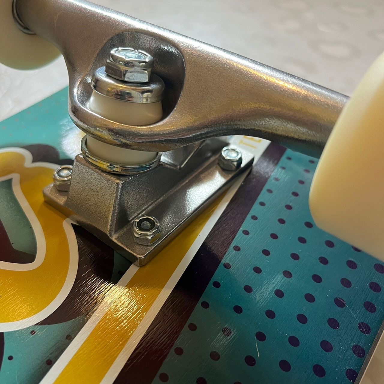 SIBLING - Fight (8.0") Complete Skateboard