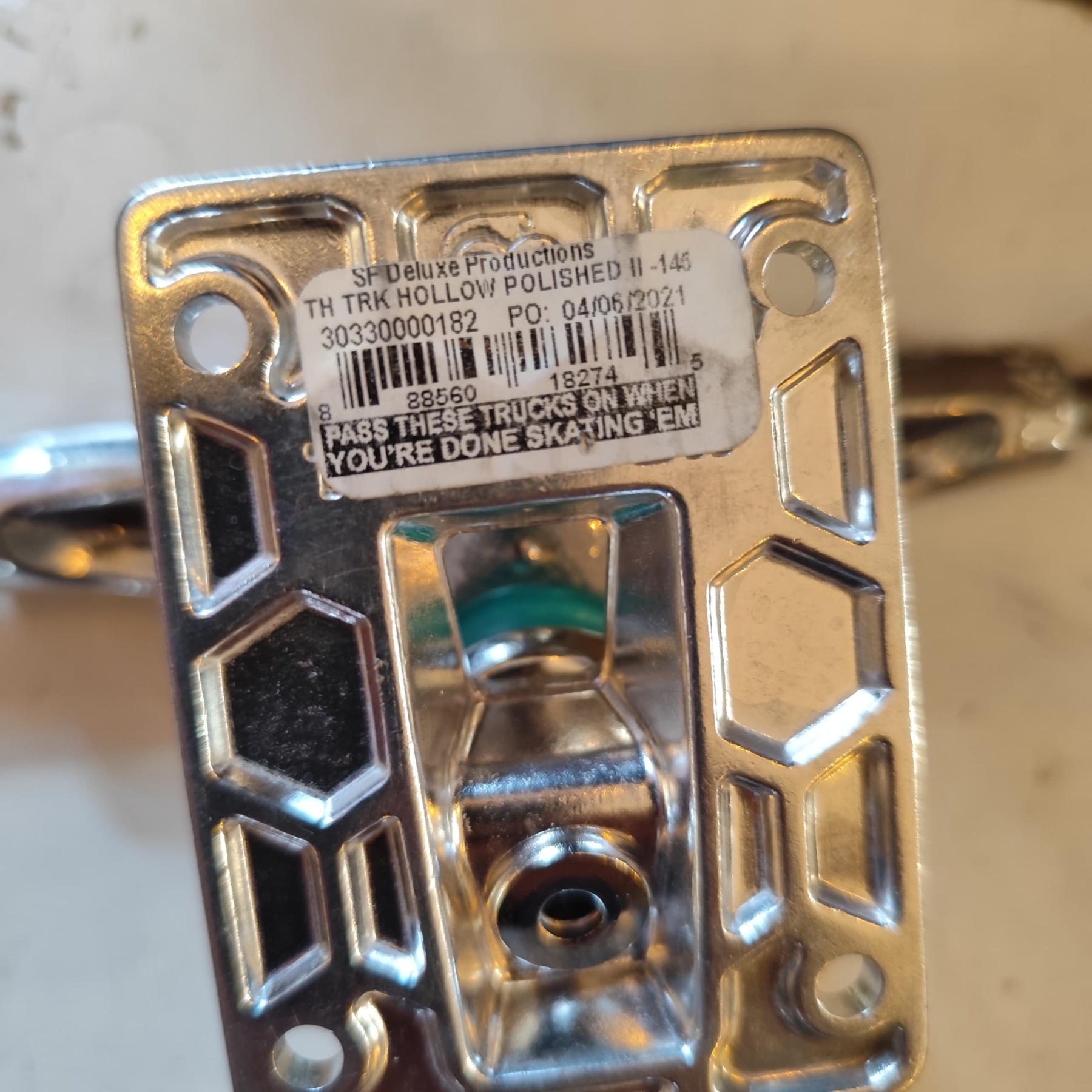 THUNDER - Hollow Polished II Skateboard Trucks