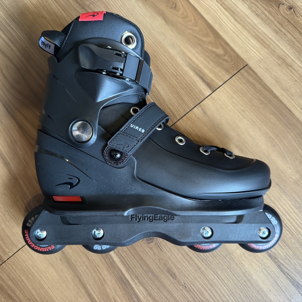 FLYING EAGLE - Black Vireo Kid Adjustable Aggressive Inline Skates