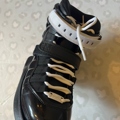 GAWDS - FM5 Black Aggressive Inline Skates (Custom White Frames EU41)