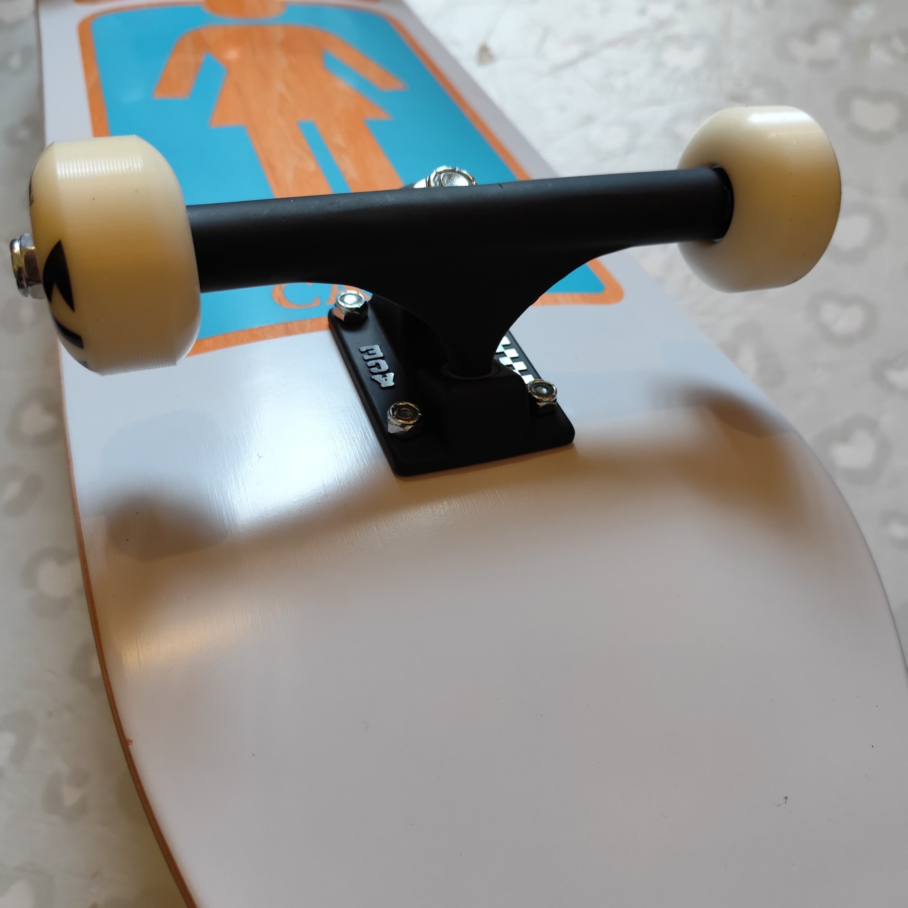 GIRL - Kennedy 93 Til (8.5") Complete Skateboard (Ace + Nomad Promo)