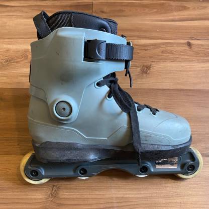 IQON - ACT Grey Aggressive Inline Skates (EU39-40 / USED)